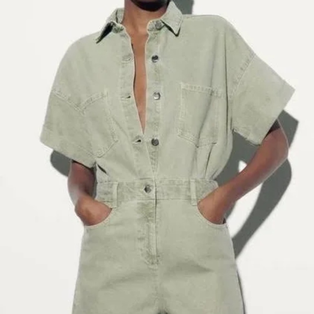 Zara Sage Green Button-Up Jumpsuit